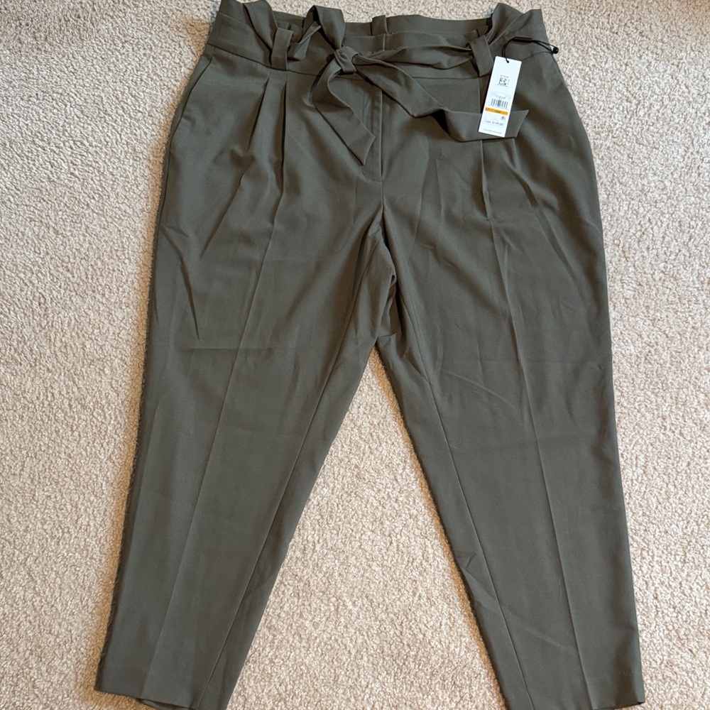 NWT‼️Calvin Klein Olive Ankle Pants with Tie-Waist size 16